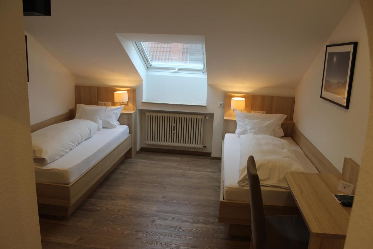Gasthof Und Pension Zum Loewen Hirschberg an der Bergstraße Extérieur photo