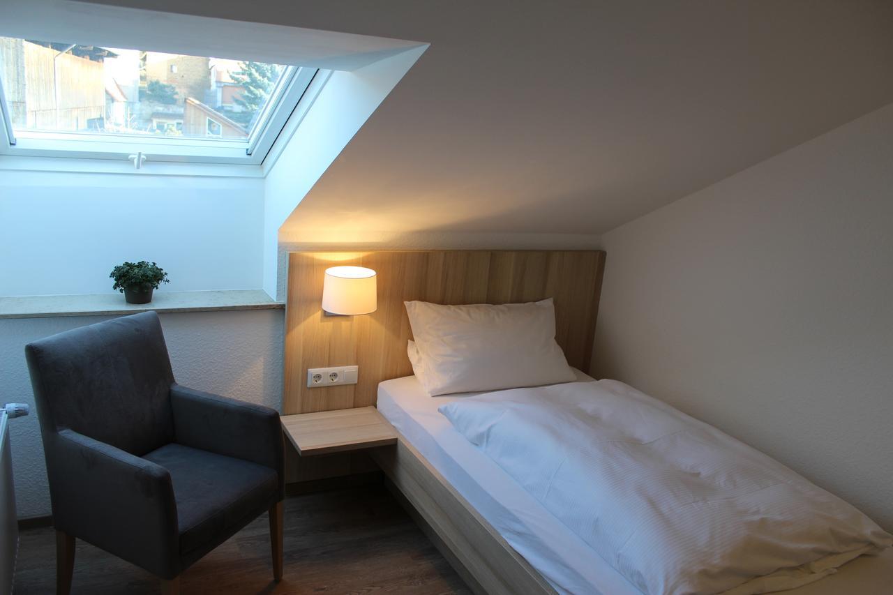 Gasthof Und Pension Zum Loewen Hirschberg an der Bergstraße Extérieur photo