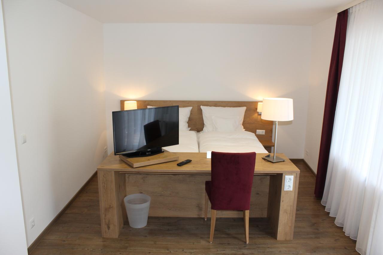 Gasthof Und Pension Zum Loewen Hirschberg an der Bergstraße Extérieur photo